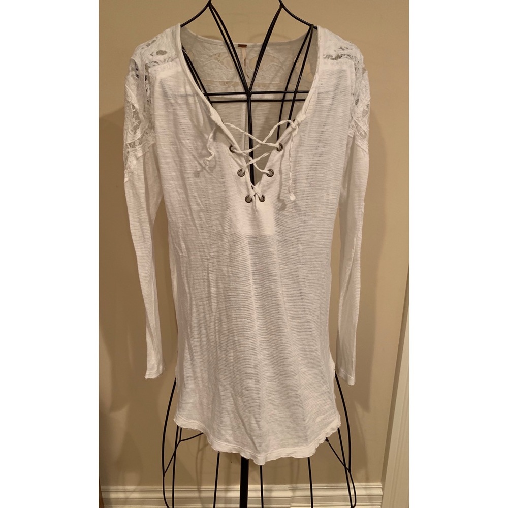 Free People White LS V-Neck - Size Medium